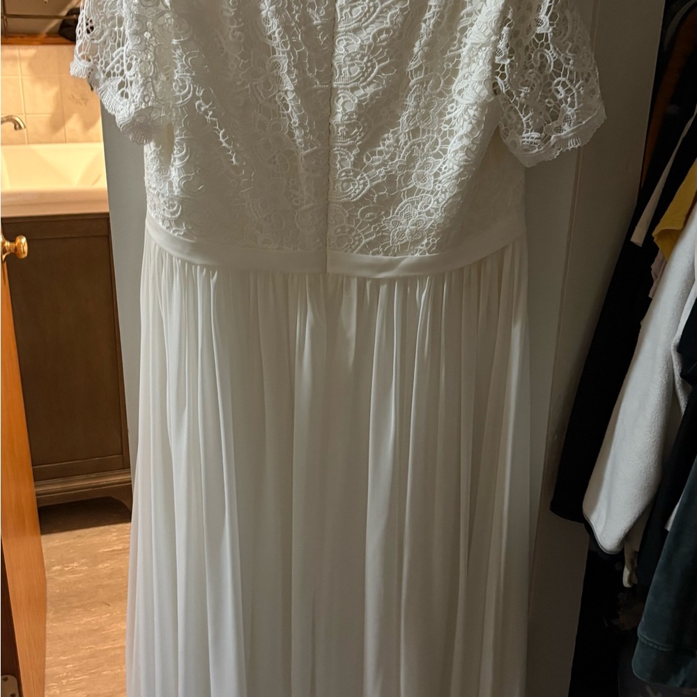 Elegant White Lace Dress